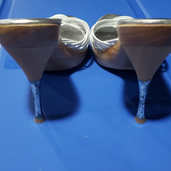 Women's Heels - Picture 3 of 5